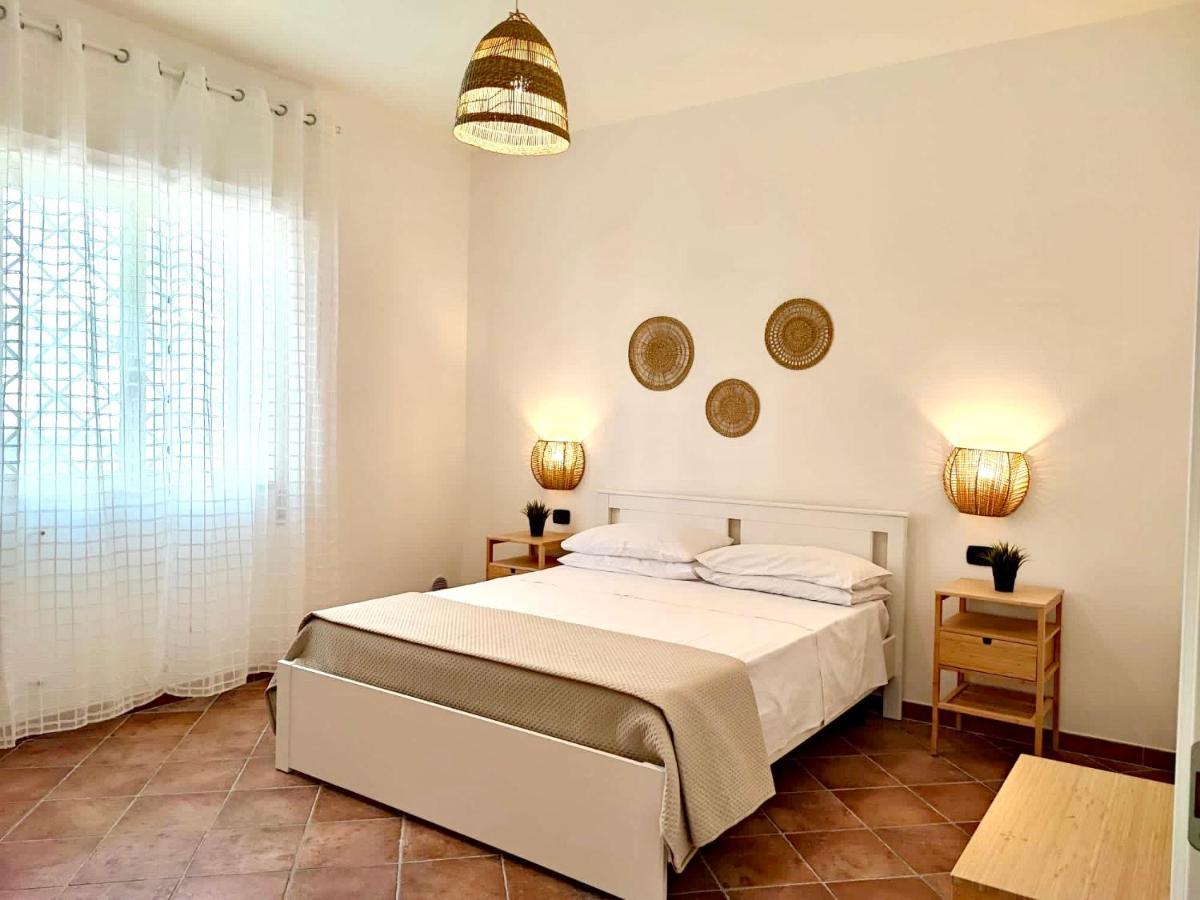Villa Singola Amanda - 500M Dal Mare Пулзано Екстериор снимка