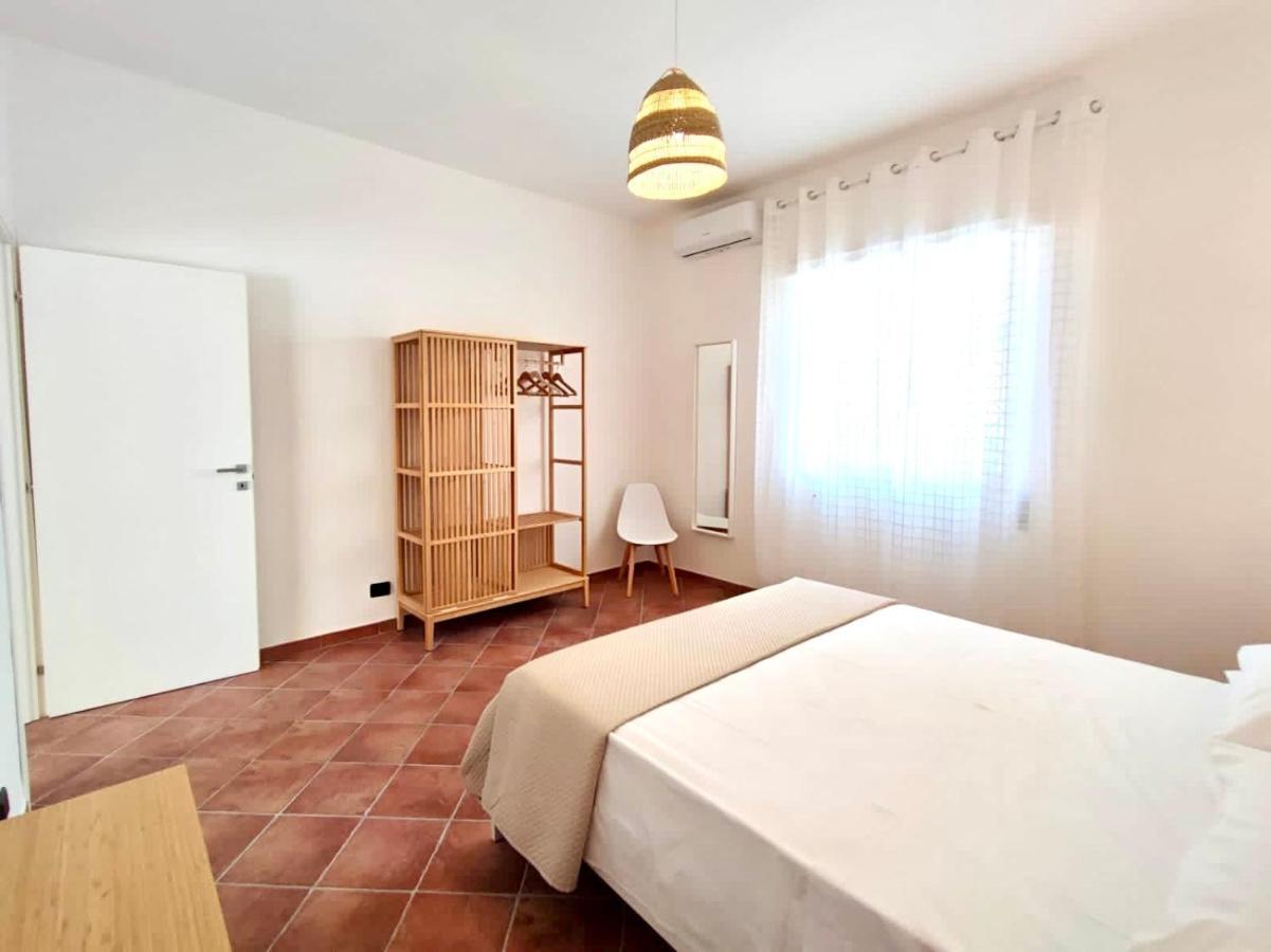 Villa Singola Amanda - 500M Dal Mare Пулзано Екстериор снимка