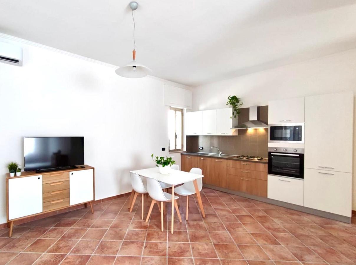 Villa Singola Amanda - 500M Dal Mare Пулзано Екстериор снимка